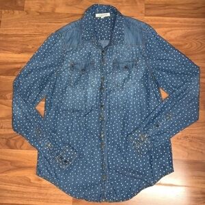 LIFE IN PROGRESS DENIM STAR BUTTON DOWN!